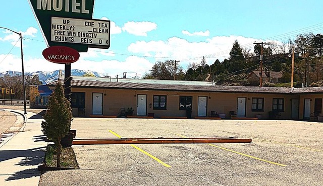 White Pine Motel