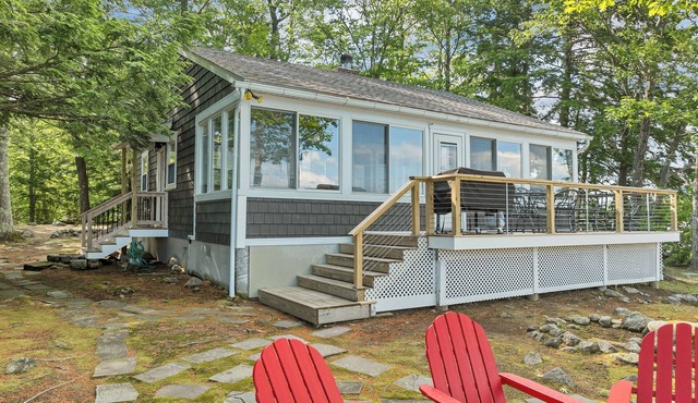 Winnipesaukee Cottage With Charm Galore