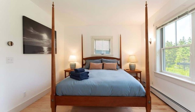 Wonderland Home | 2BR retreat, mins to Acadia NP