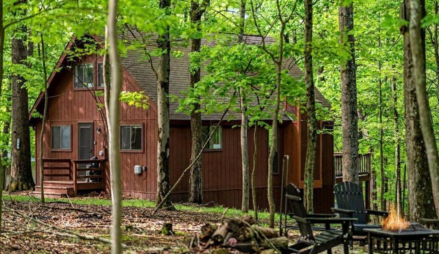 Woodland Cabin Escape w/ Fire Pit & Resort Access Retreat in Hedgesville, West Virginia