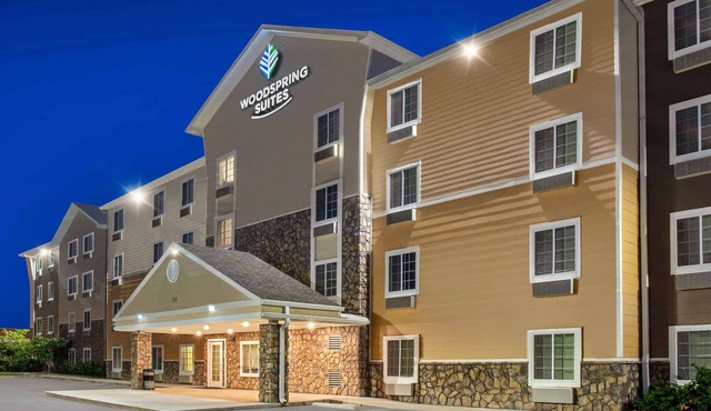 WoodSpring Suites Nashville Airport