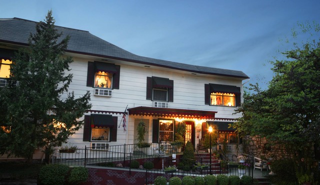 Woodstock Inn B&B