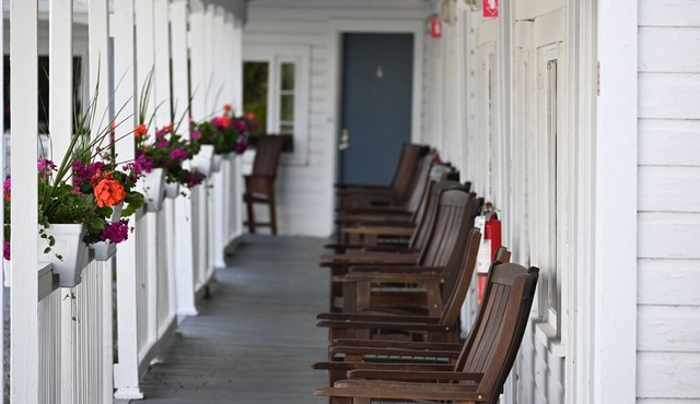 Yardarm Motel