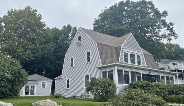 York Harbor home 0.6 mi to beach! Sleeps 12 in 5 bedroom, 2.5 bath w/rec room!