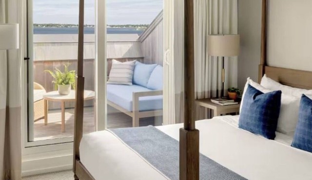 Your Seaside Retreat! Onsite Pool, Fitness Center, Near Downtown Shopping!