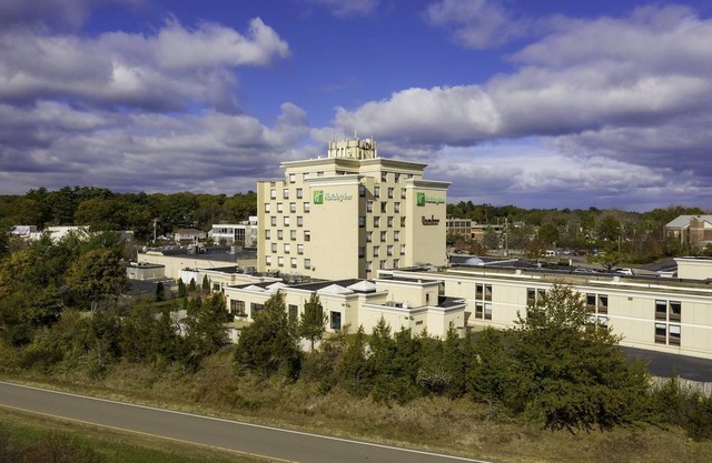 Holiday Inn Boston - Dedham Hotel & Conference Center, an IHG Hotel
