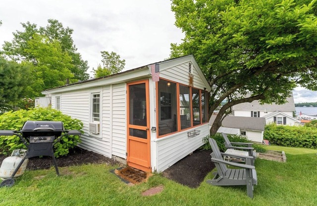 The Lakeview Cottage 4 (sleeps 4)