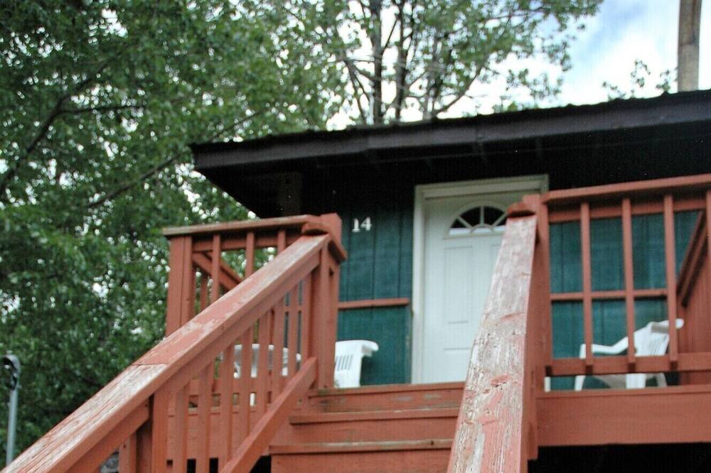 Kenai Peninsula Cabin | Gwin's Lodge Upper Alder Cottage #14