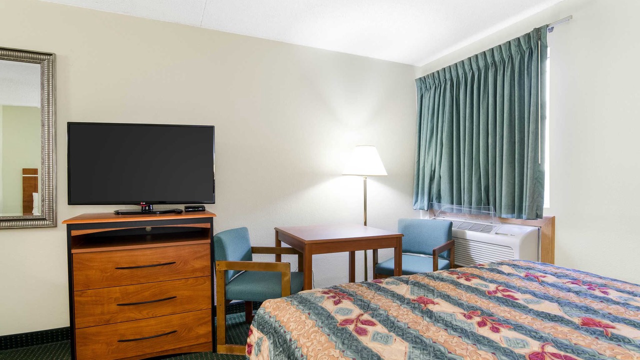 Photo of Bedroom in Emporia
