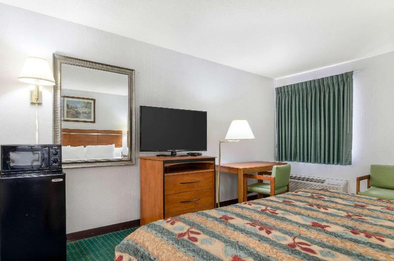 Photo of Bedroom in Emporia