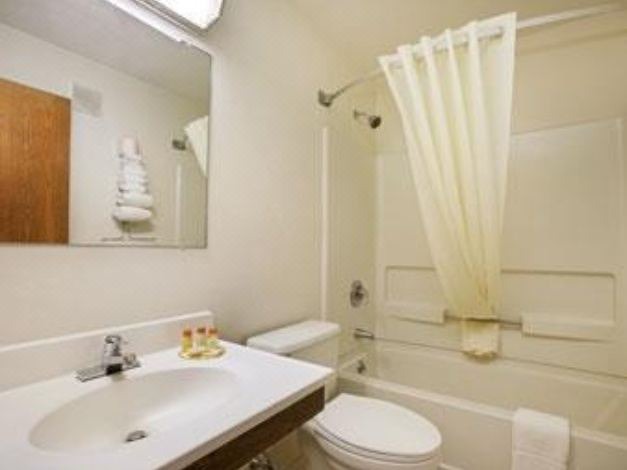 Photo of Bathroom in Greenfield