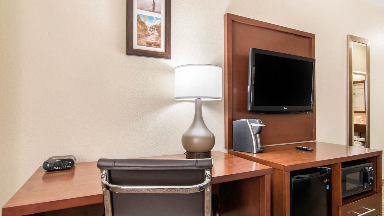 Photo of Livingroom in Junction City