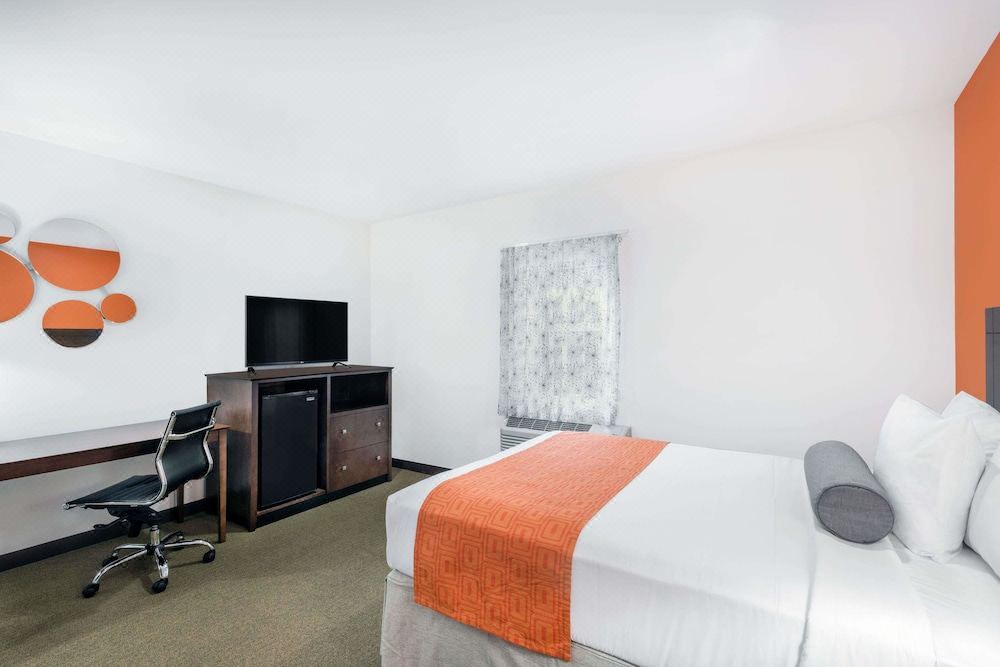 Photo of Bedroom in Wollaston