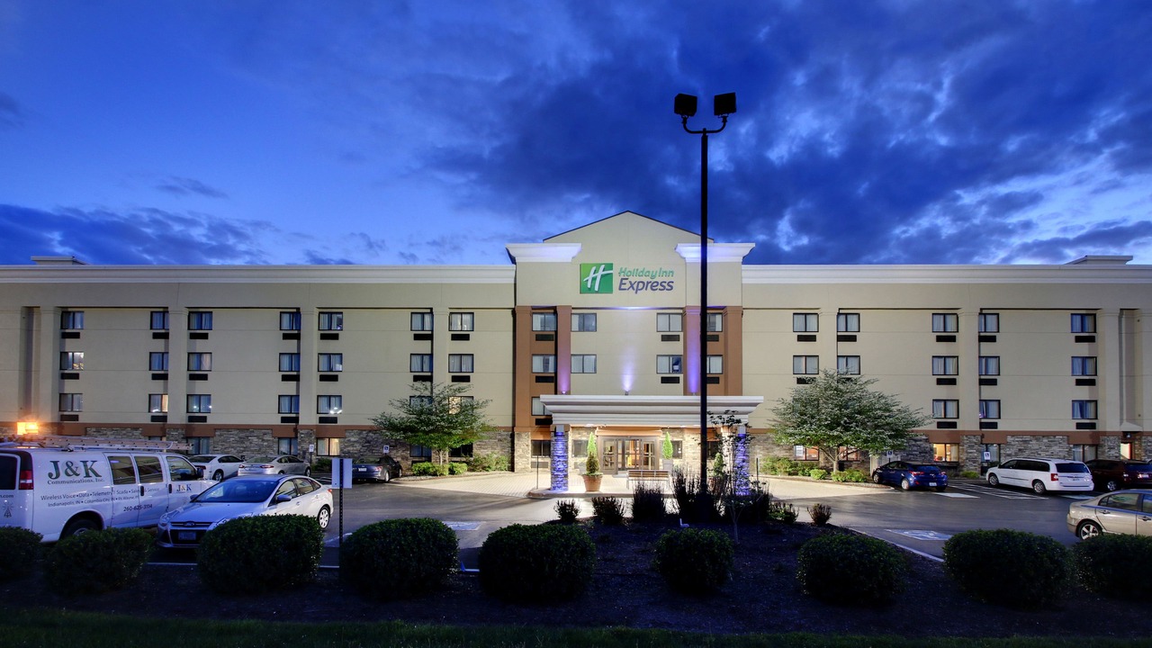Photo of Buildings in Oak Grove