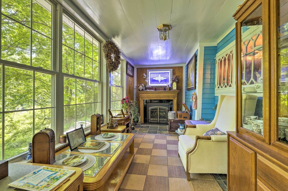 Photo of Livingroom in Woodstock