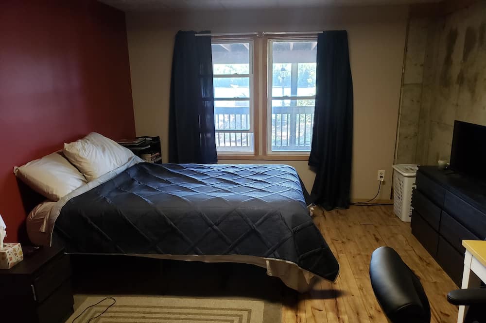 Photo of Bedroom in Baileyville