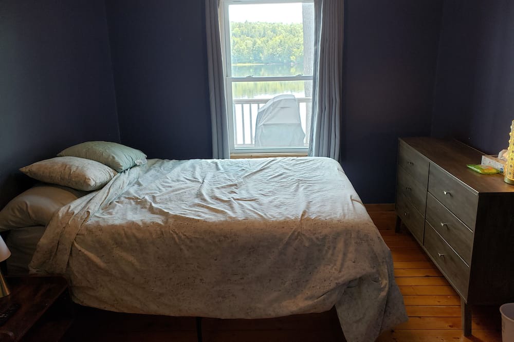 Photo of Bedroom in Baileyville