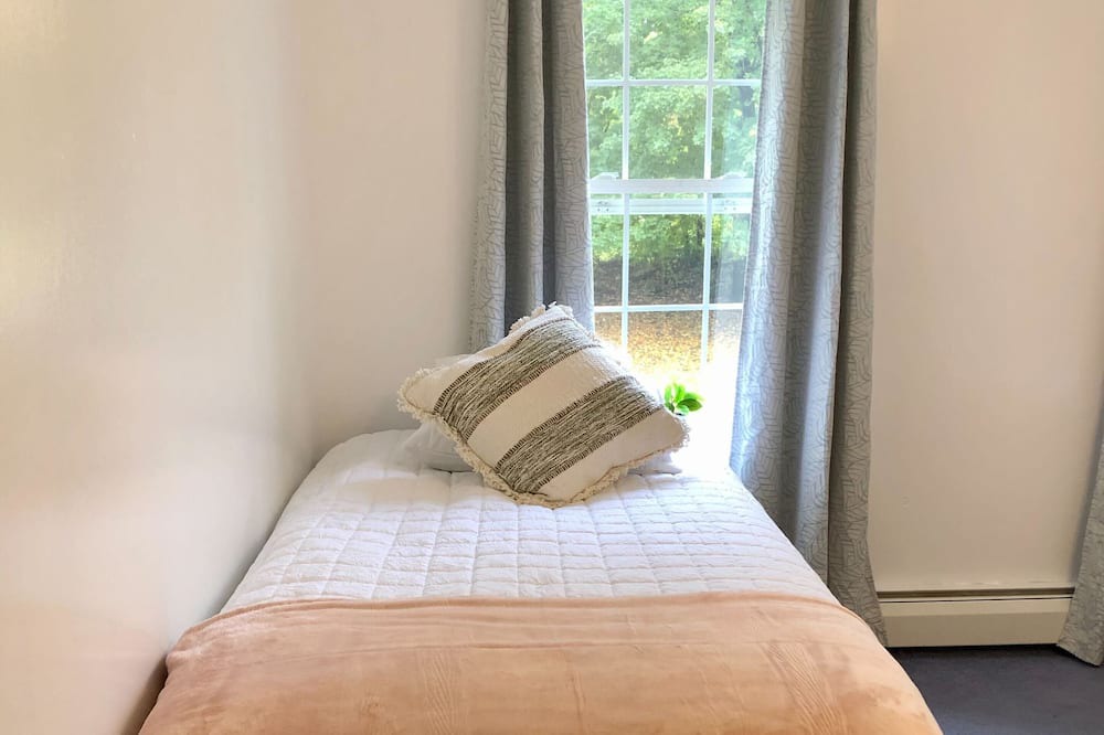 Photo of Bedroom in Lebanon