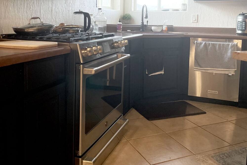 Photo of Kitchen in New Harmony