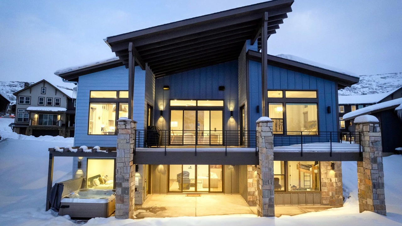 Photo of Outdoor in Deer Mountain