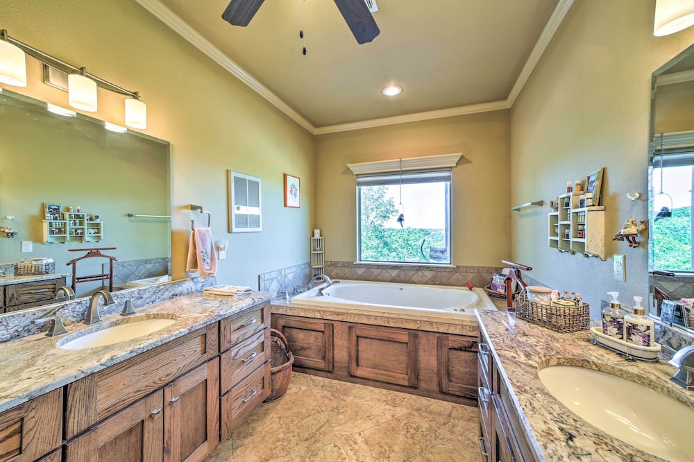 Photo of Kitchen in Sand Springs