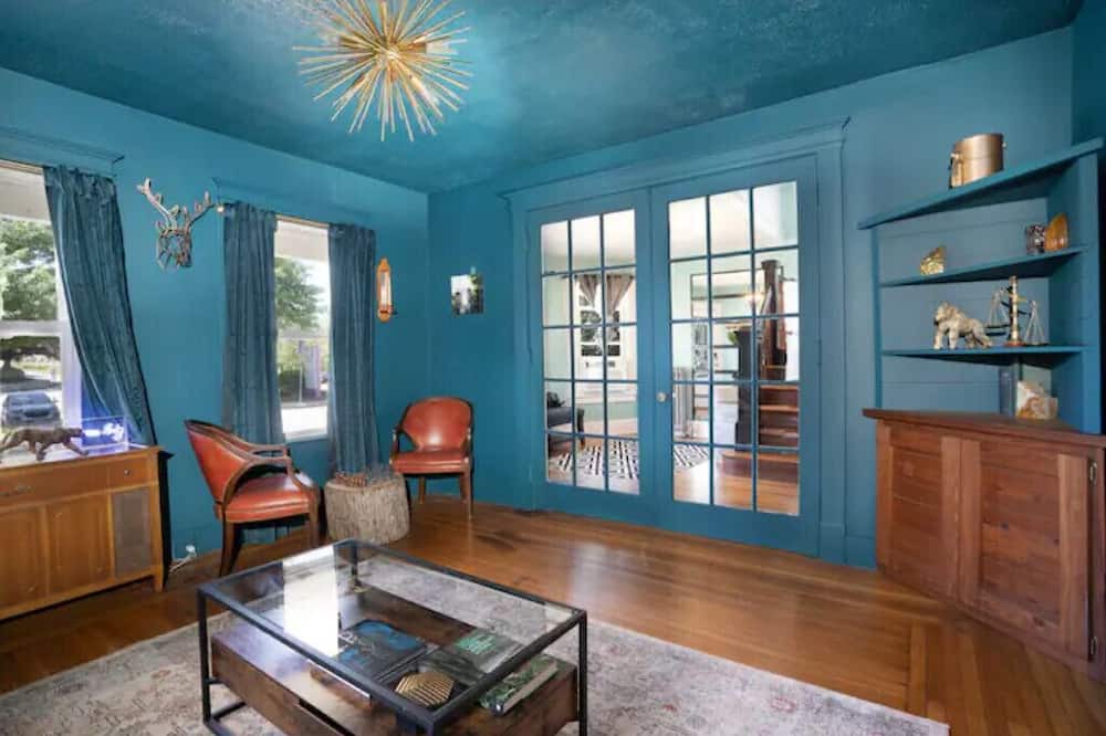 Photo of Livingroom in Norwichtown