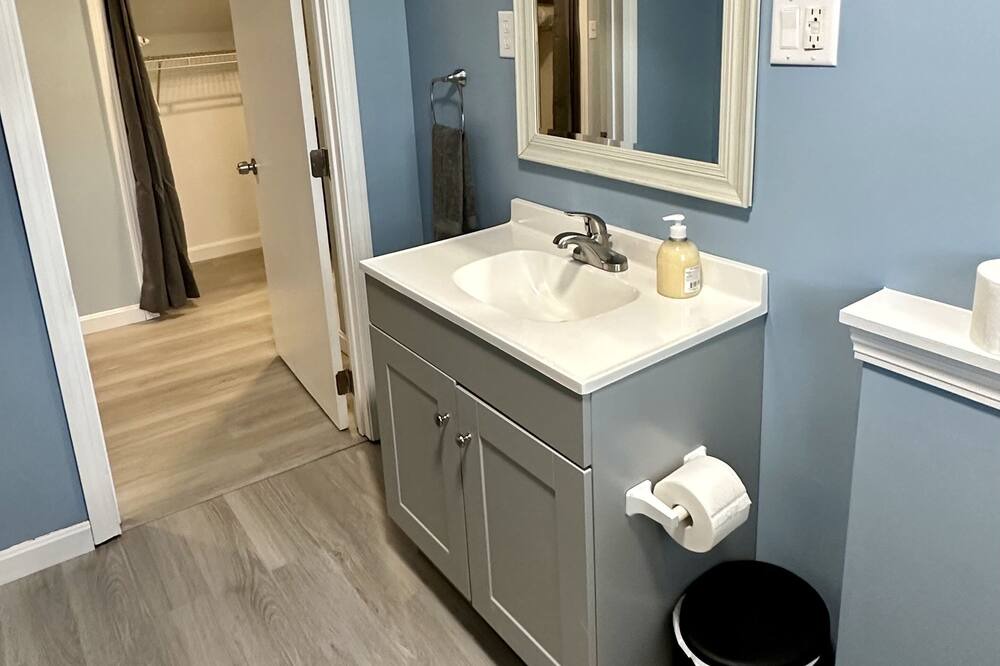 Photo of Bathroom in Gray