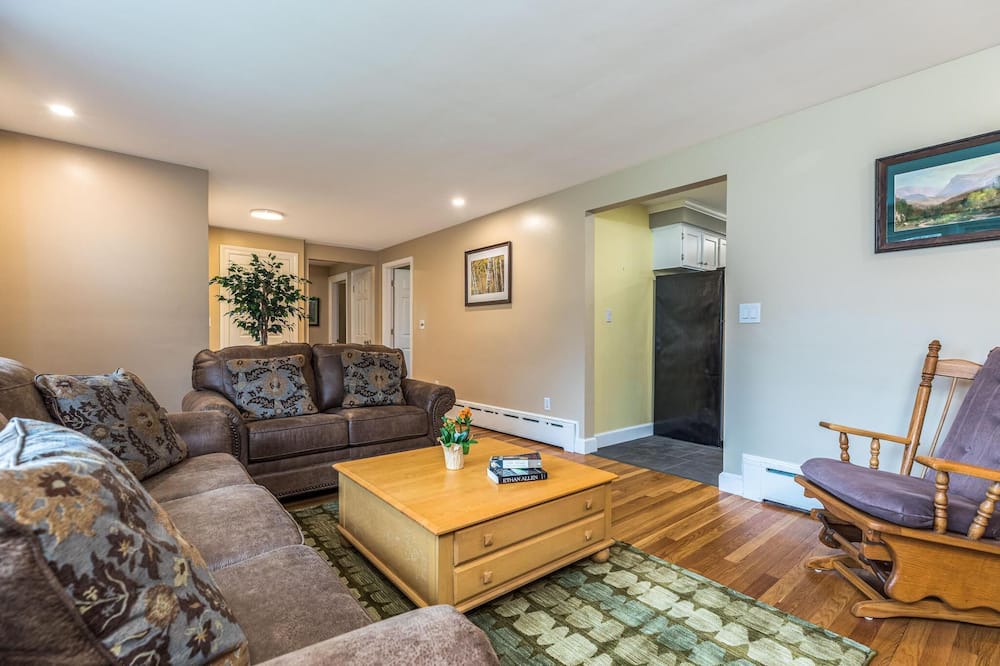 Photo of Livingroom in Rochester