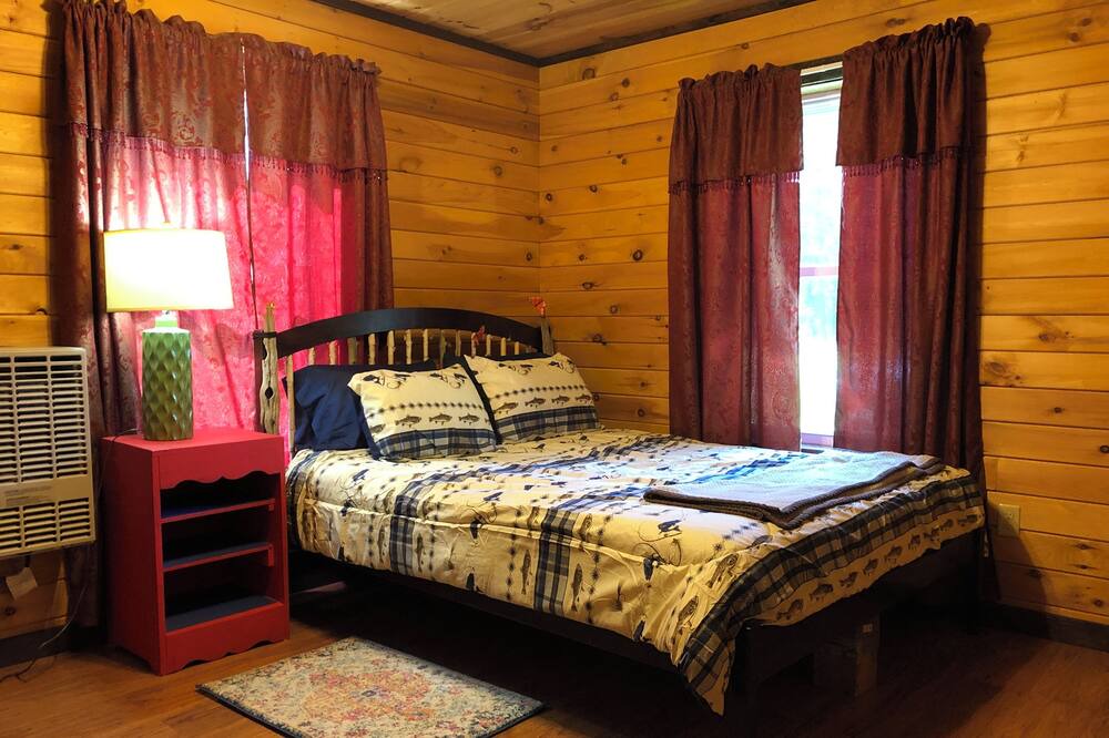 Photo of Bedroom in Newport