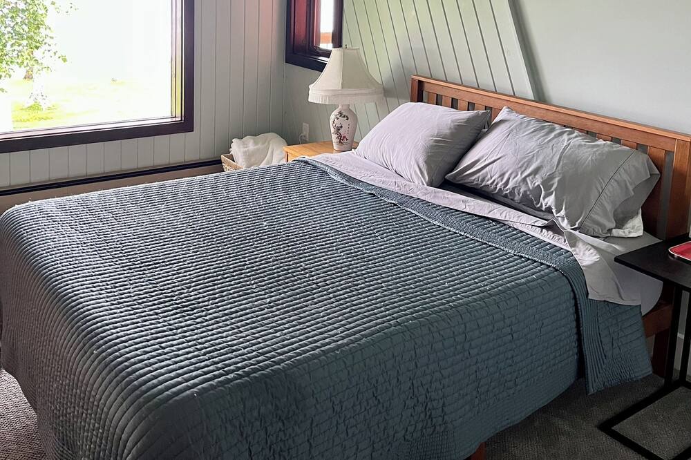 Photo of Bedroom in Newport