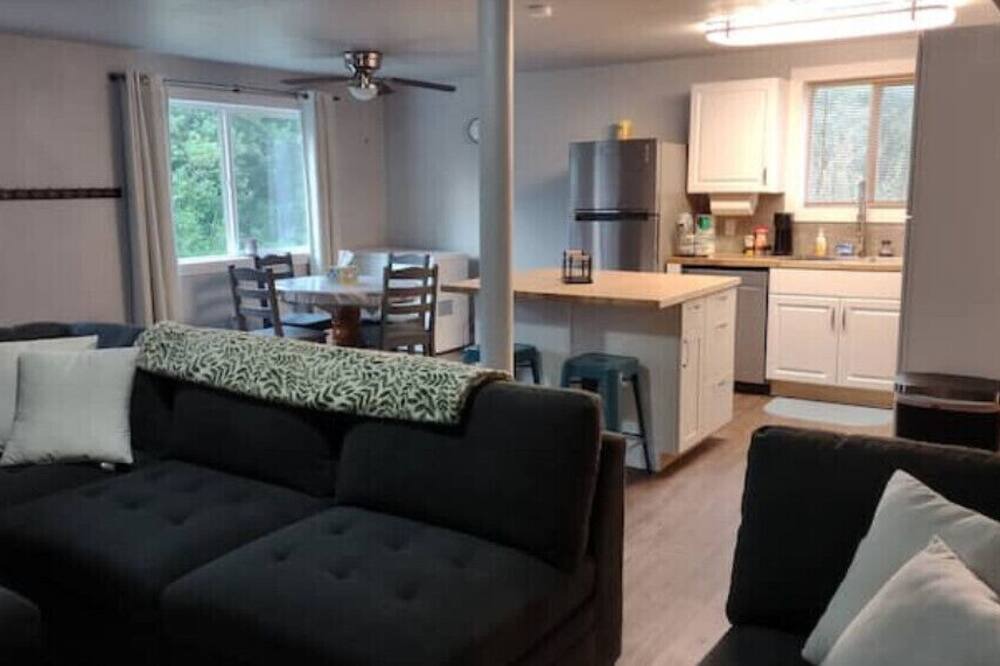 Photo of Livingroom in Valdez