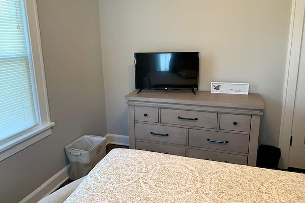 Photo of Bedroom in Twinsburg