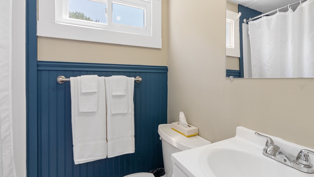 Photo of Bathroom in Ogunquit - Wells
