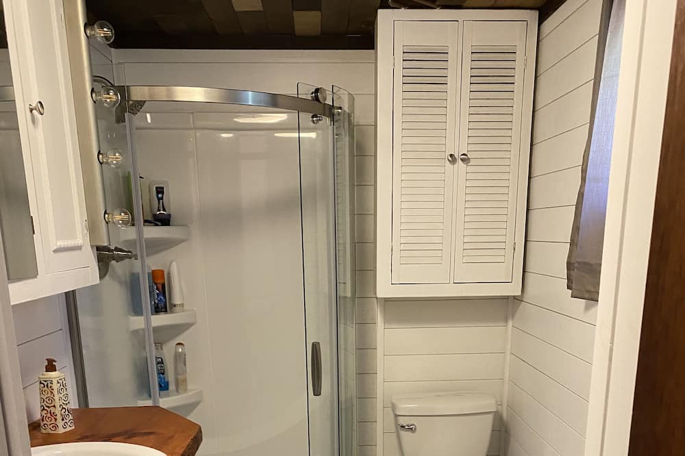 Photo of Bathroom in Litchfield