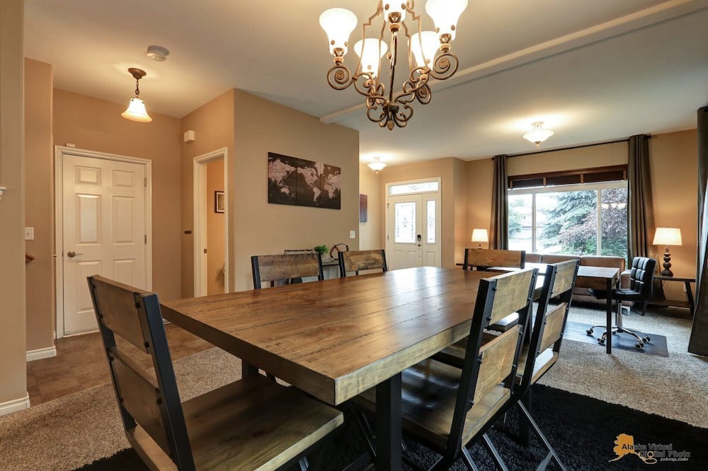 Photo of Livingroom in Bayshore - Klatt