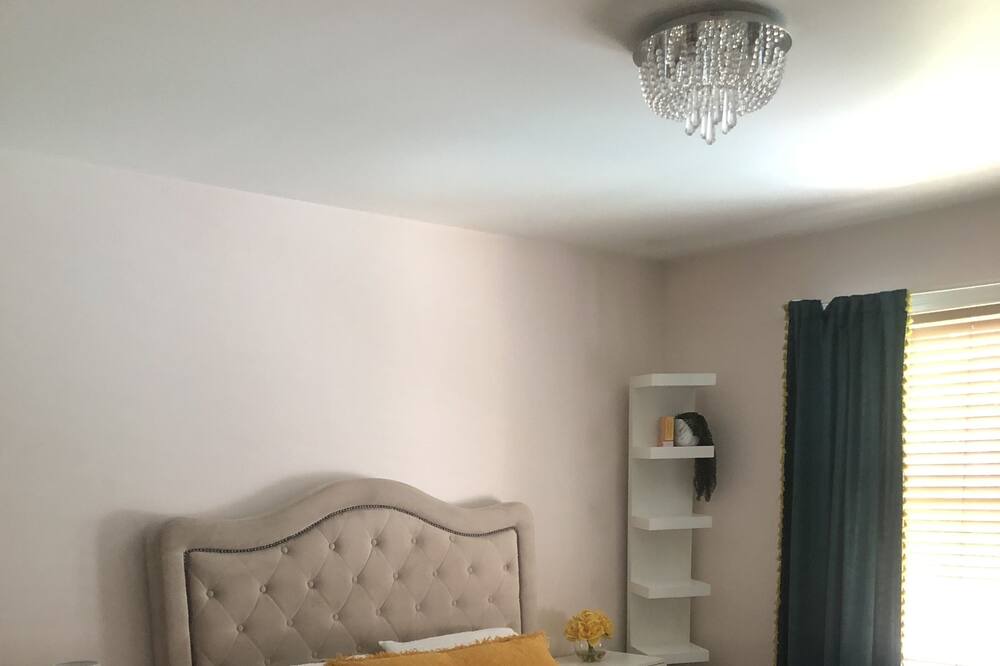 Photo of Bedroom in East Kingston