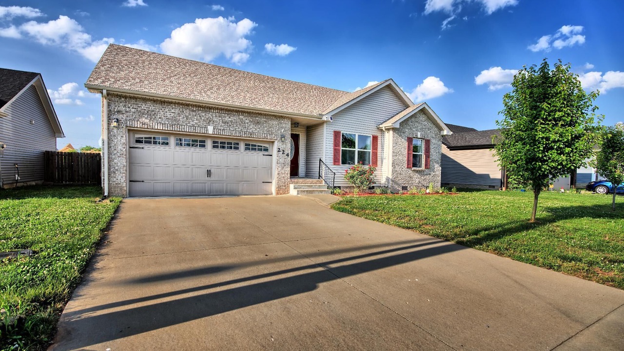 Photo of Outdoor in Oak Grove
