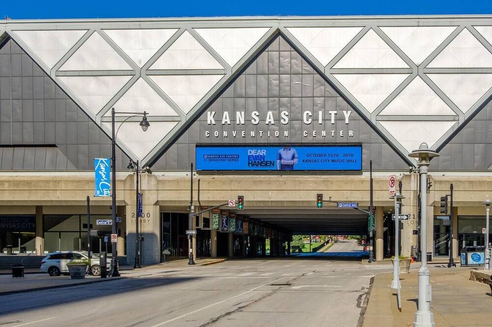Photo of Others in Downtown Kansas City