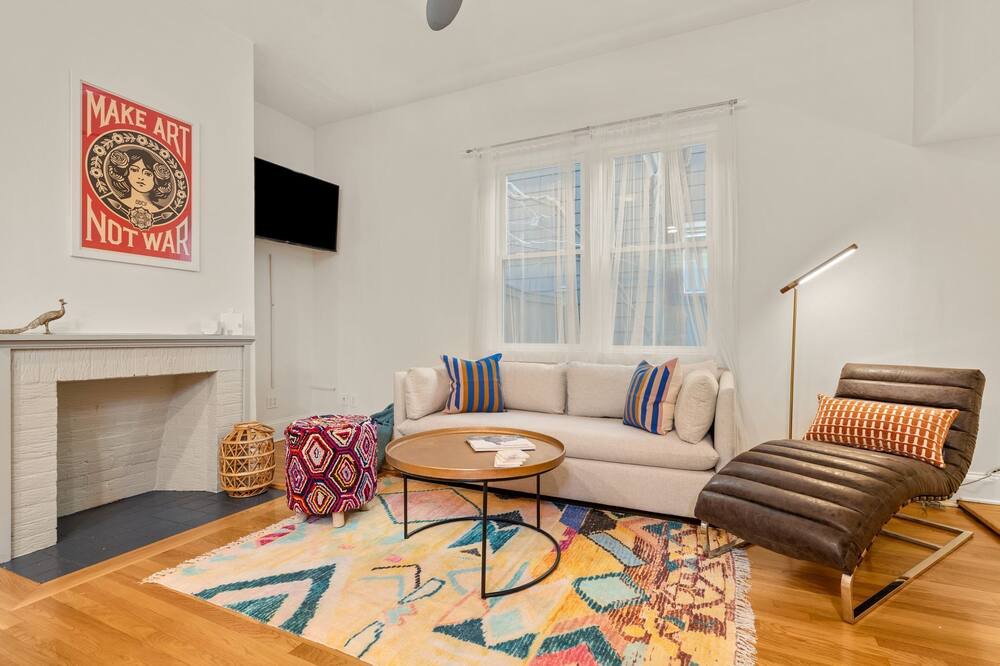 Photo of Livingroom in Egleston Square