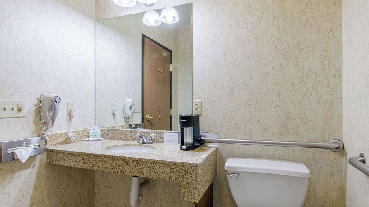 Photo of Bedroom in Junction City