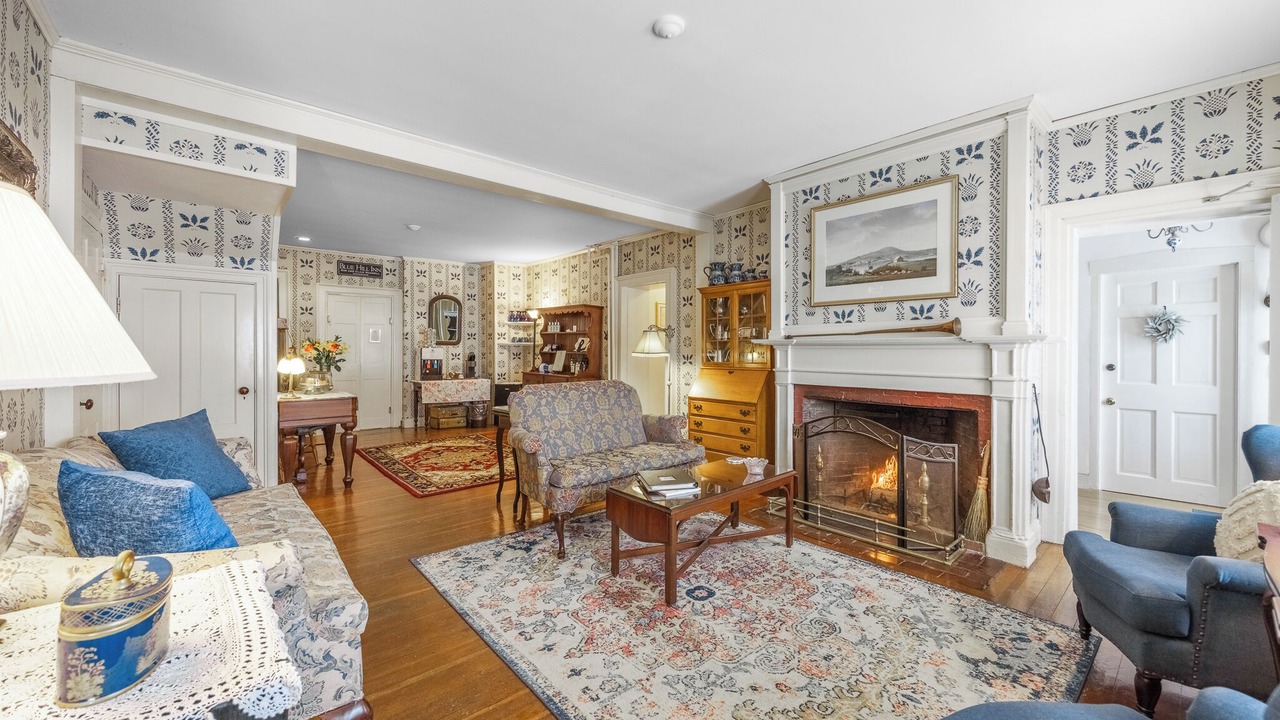 Photo of Livingroom in Blue Hill