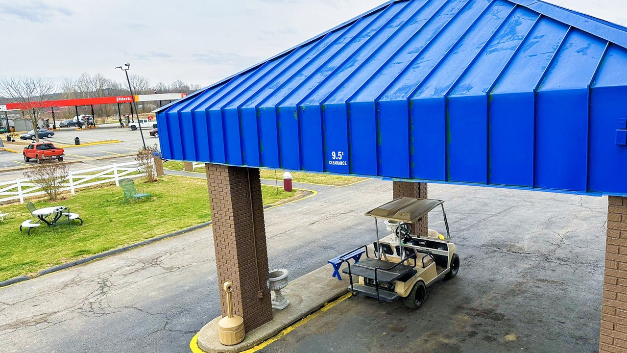 Photo of Outdoor in Madisonville