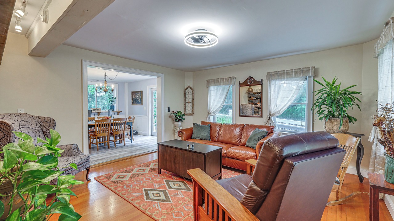 Photo of Others in Putnam