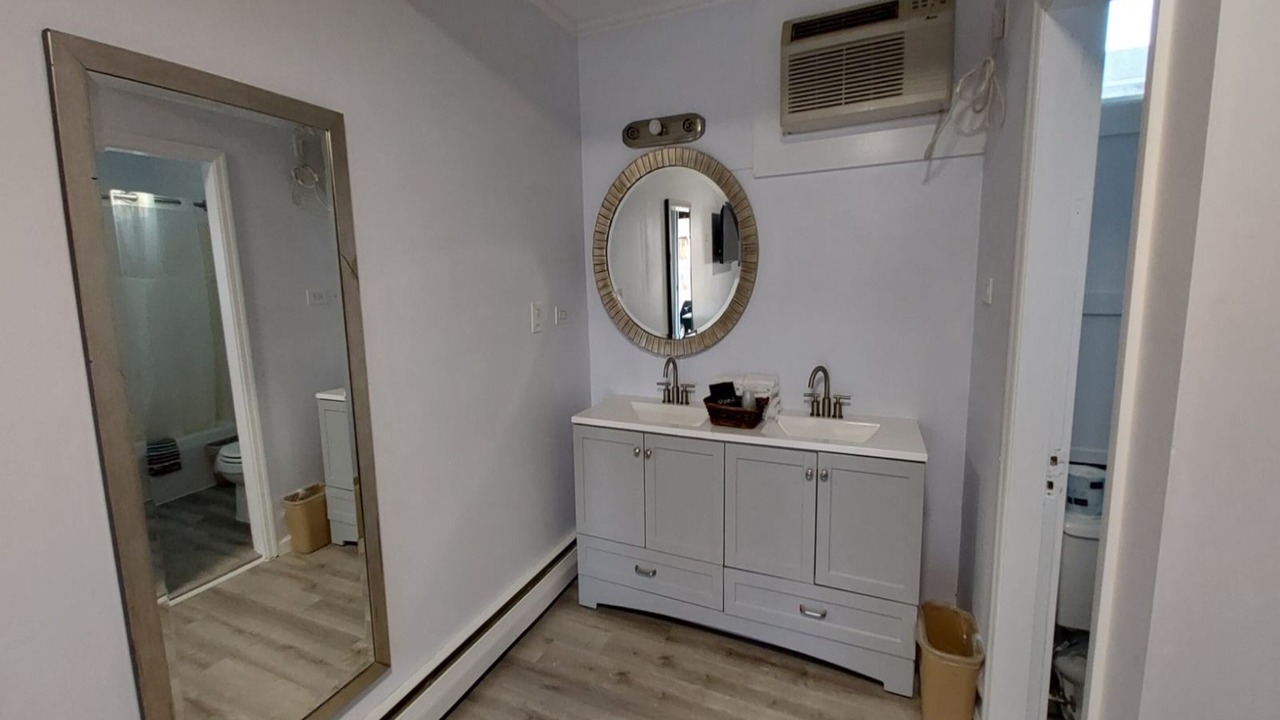 Photo of Bathroom in Clinton