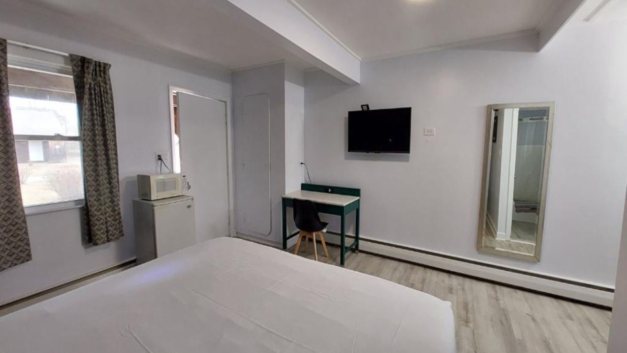 Photo of Bedroom in Clinton