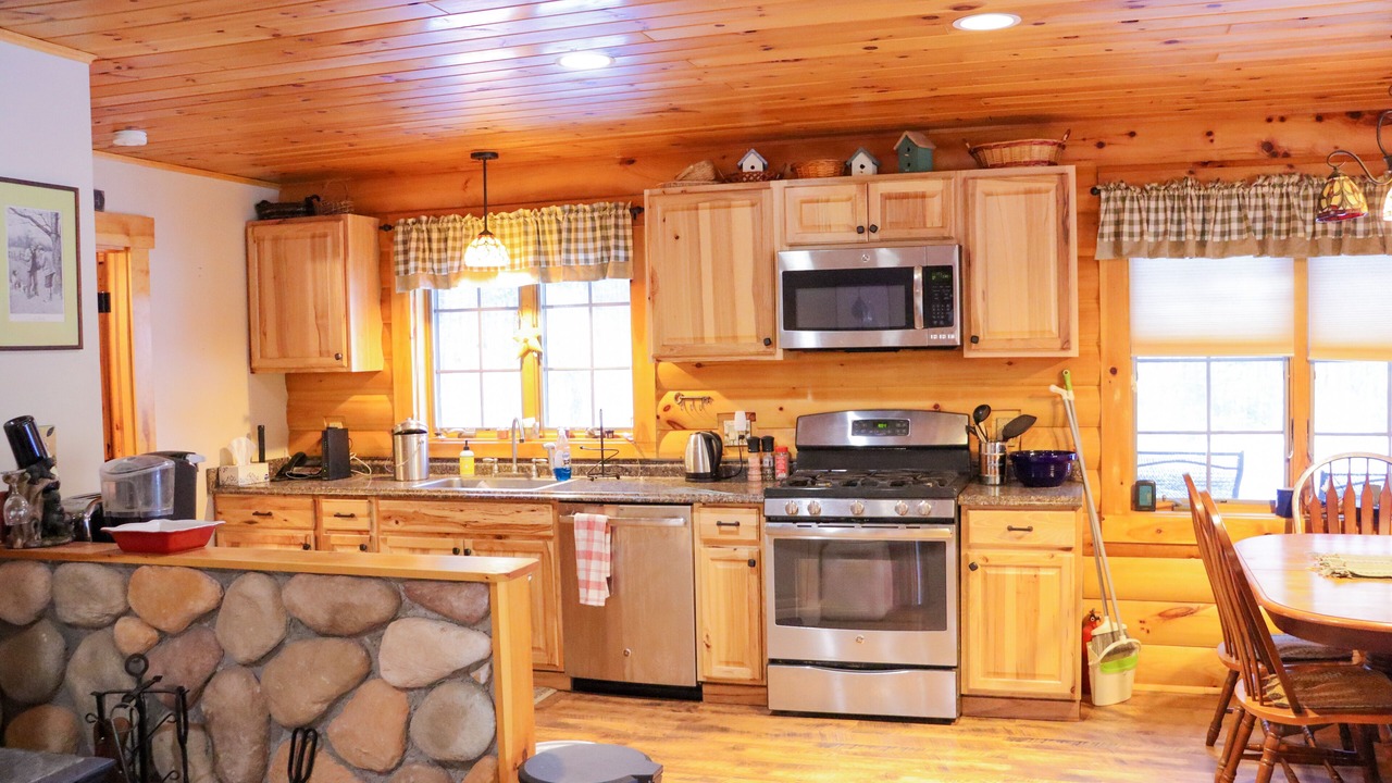 Photo of Kitchen in Rangeley Plantation