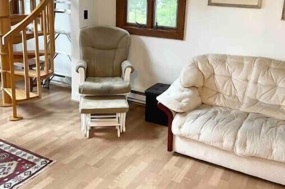Photo of Livingroom in Concord