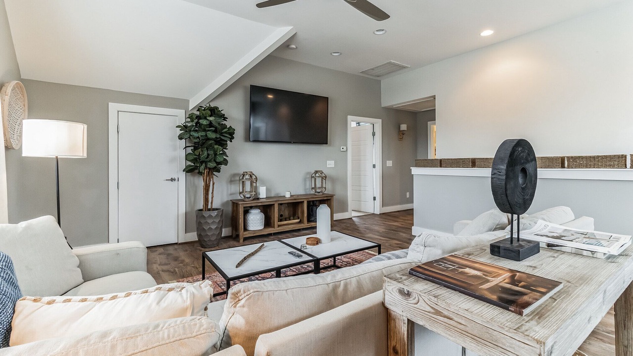 Photo of Livingroom in East Nashville