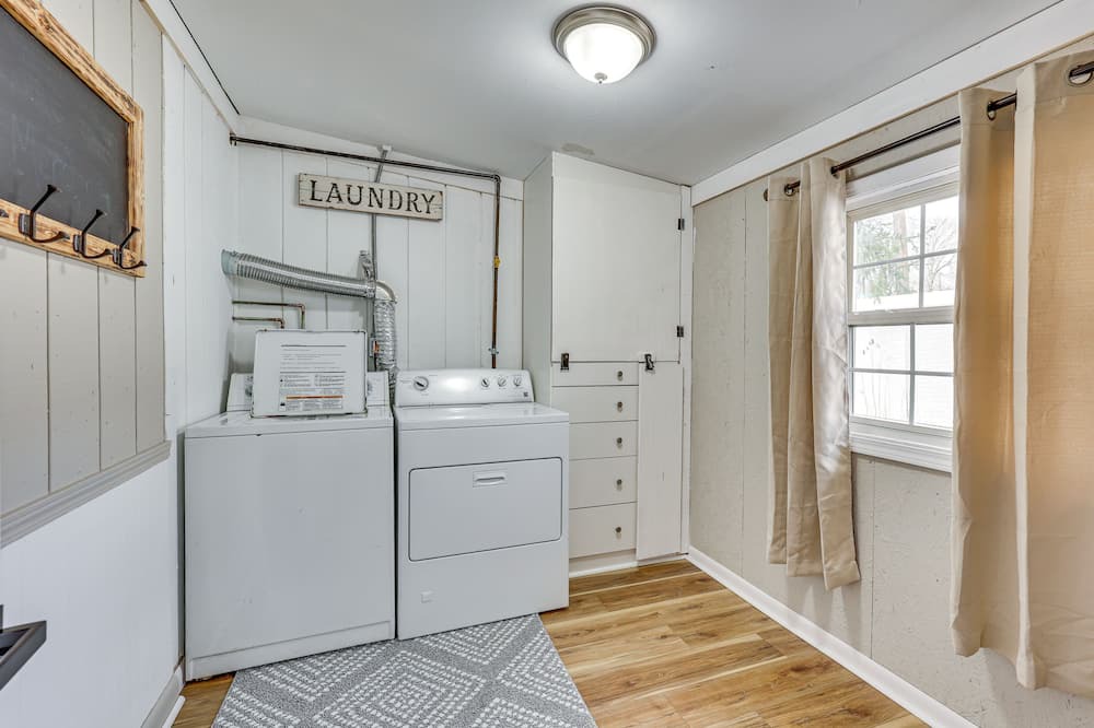 Photo of Bedroom in Craig Beach