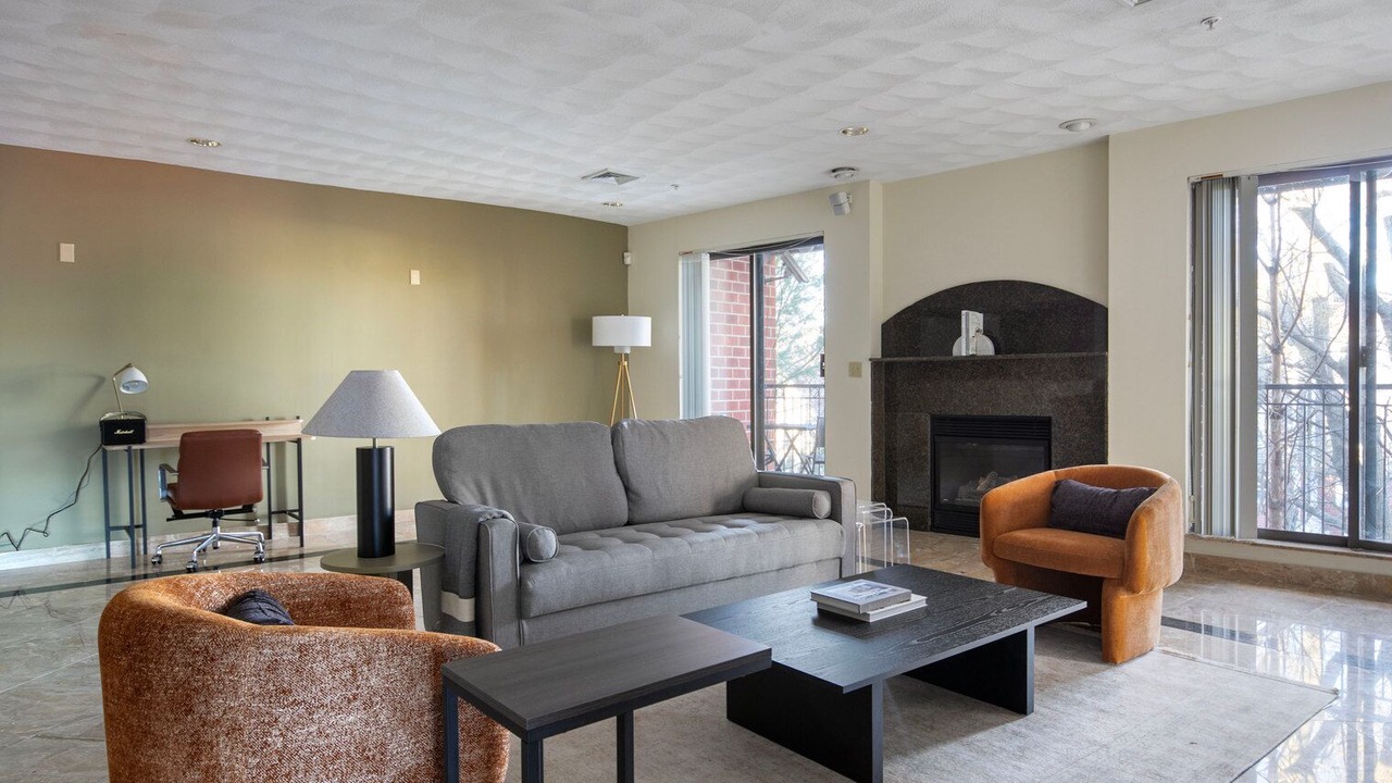 Photo of Livingroom in Somerville